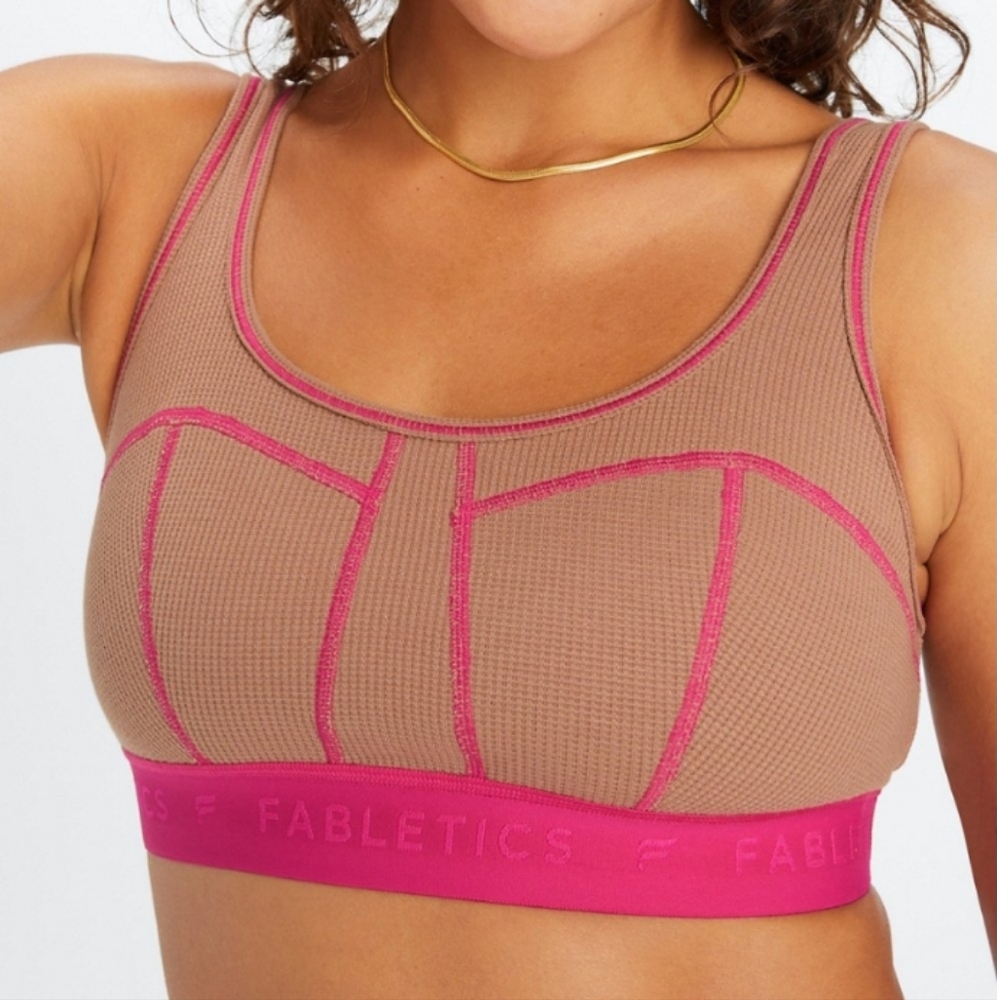 🎁$5 Sale! Fabletics Waffle Sports Bra